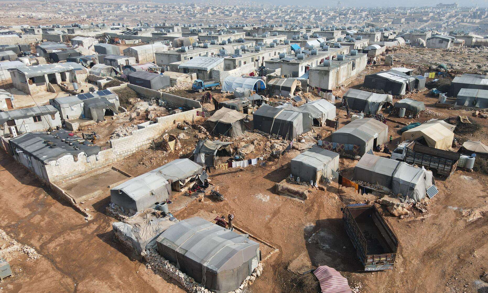 Mobile clinic in Al-Fuqara camp in Al-Dana area