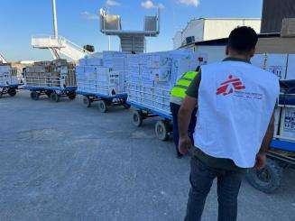 An MSF logistics coordinator supervises the convoy of medical material en route to Derna, Libya.