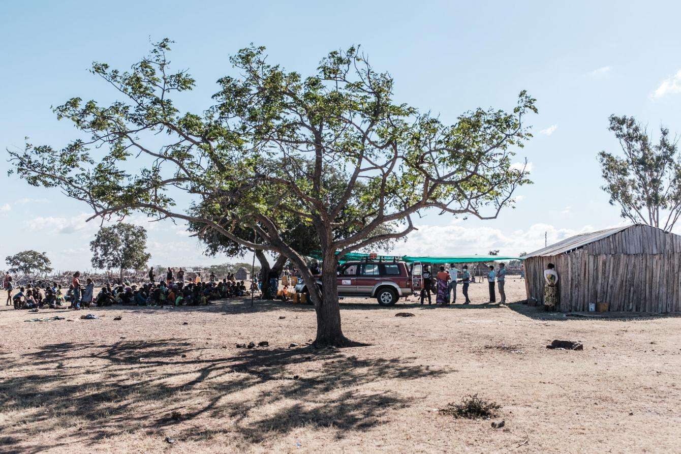 MSF emergency teams have been setting up mobile clinics to deliver humanitarian and medical assistance across the region.