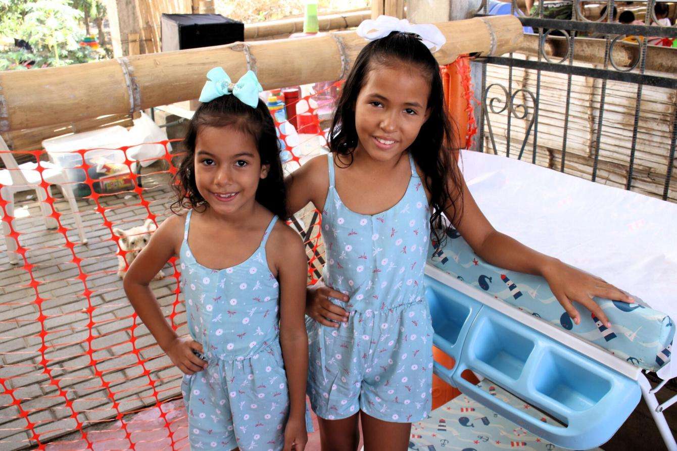 Two young girls who visited the MSF clinic in Aguas Verdes, Tumbes, Peru.