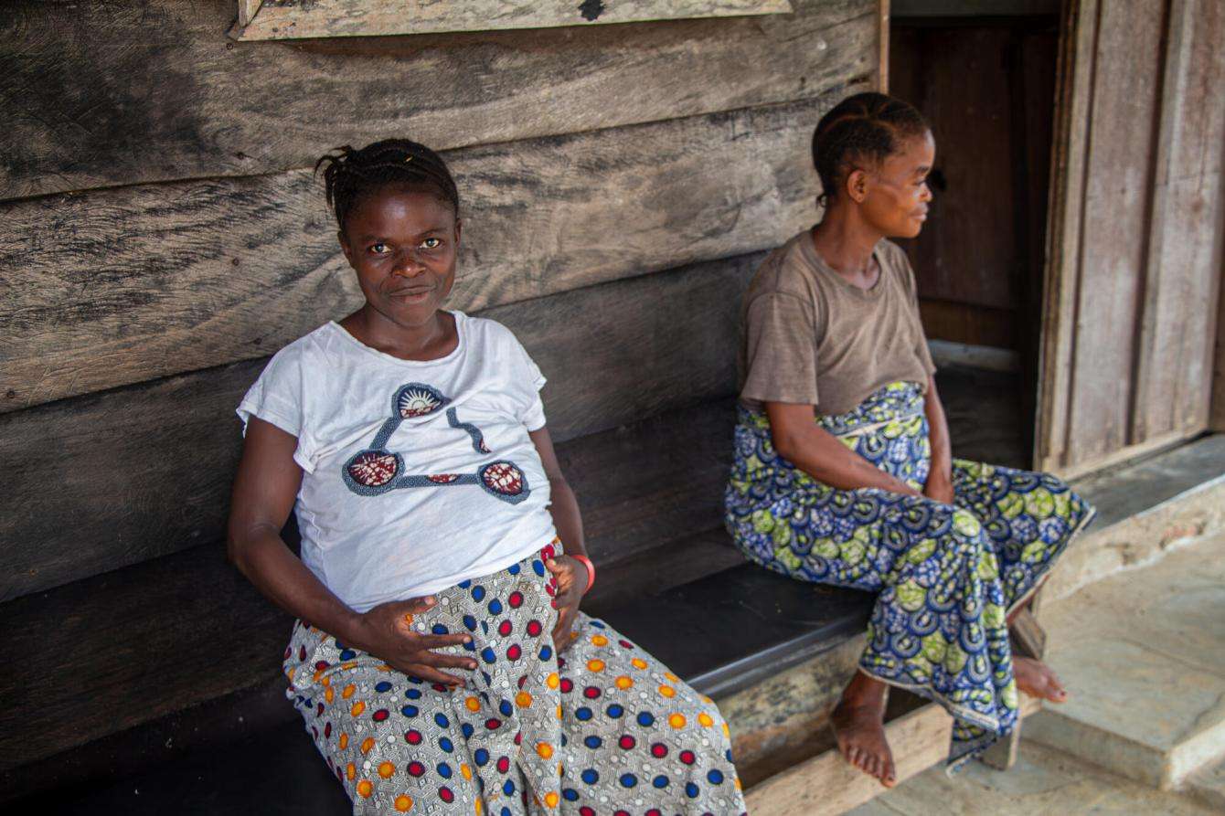 Pregnant woman sits at Walikale center in North Kivu. 